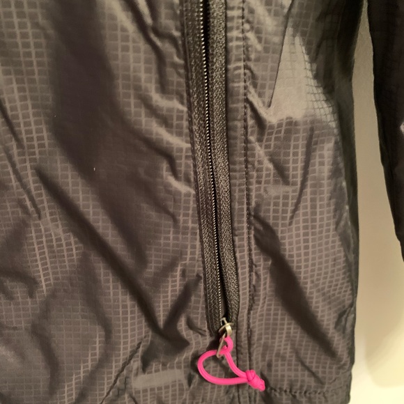 Furry fleece North Face jacket - Picture 5 of 8